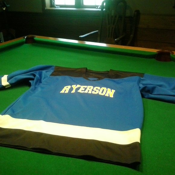 Ryerson hockey jerseys - Picture 3 of 5